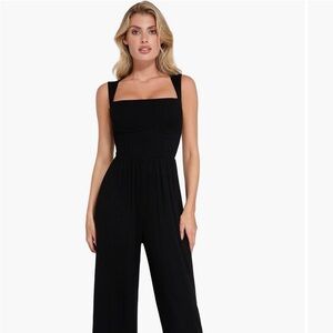 Popilush Black Jumpsuit - Like New 🩷